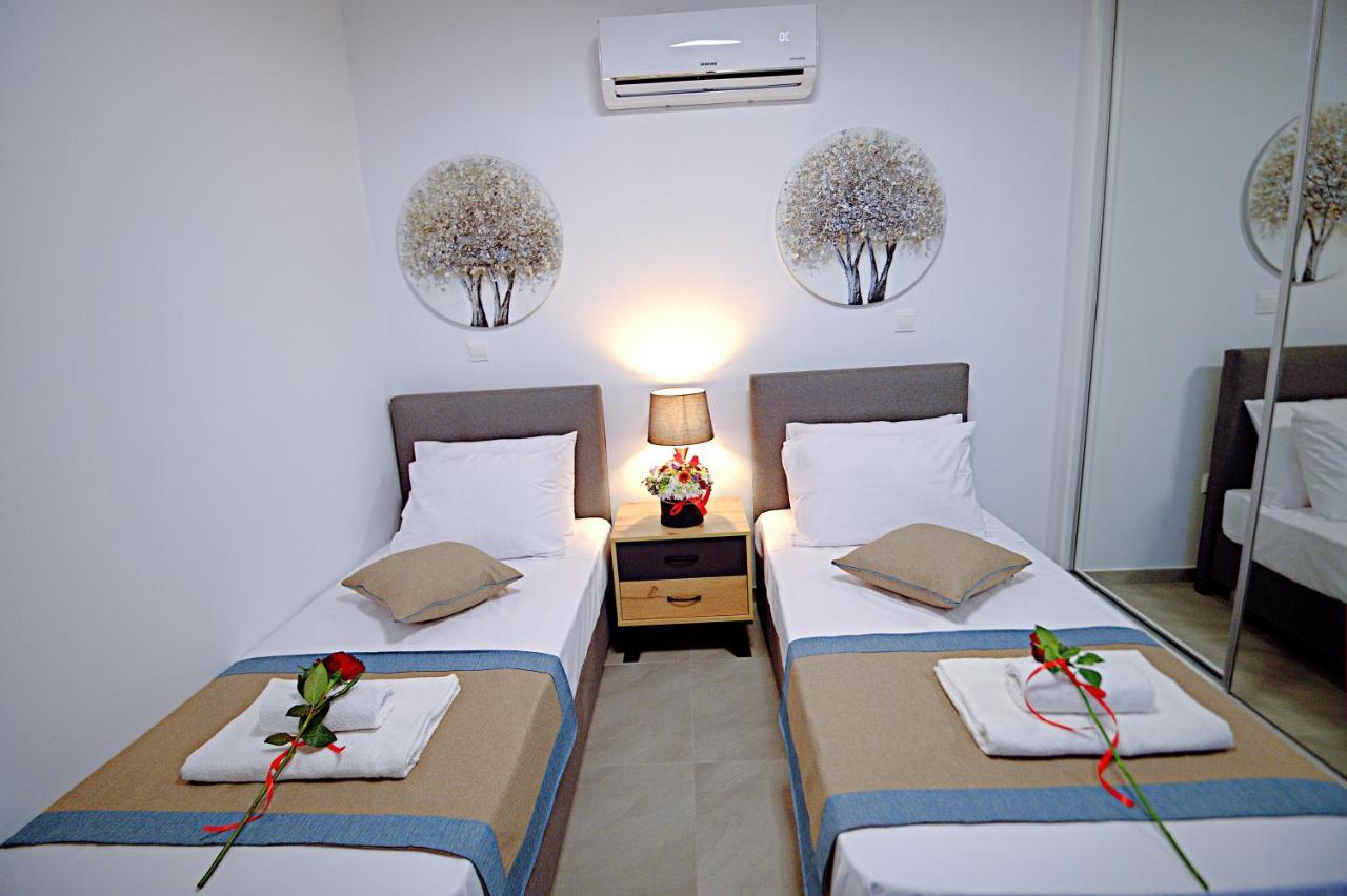 Golden Tree Apartment Paralímni Eksteriør bilde